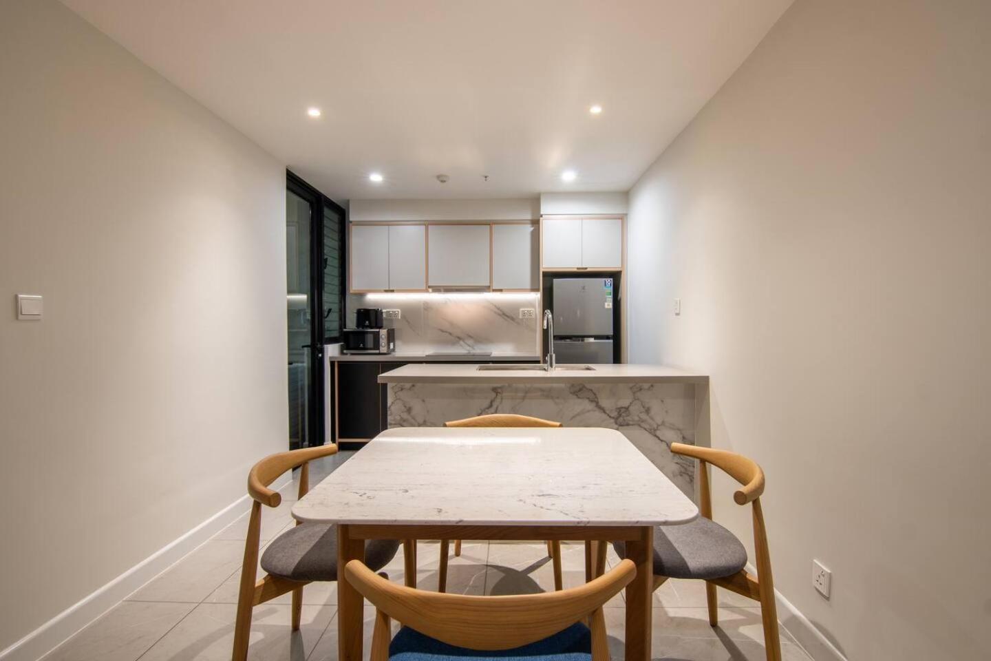 Luxury 2 Or 3Br Apartment In Dist 1 N Pool, Gym, Airport Pickup TP. Hồ Chí Minh Ngoại thất bức ảnh