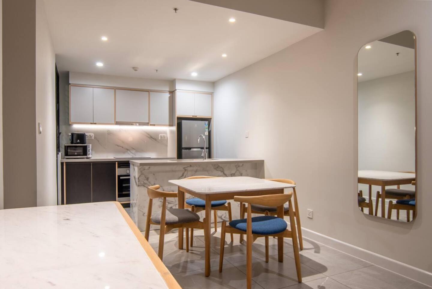 Luxury 2 Or 3Br Apartment In Dist 1 N Pool, Gym, Airport Pickup TP. Hồ Chí Minh Ngoại thất bức ảnh