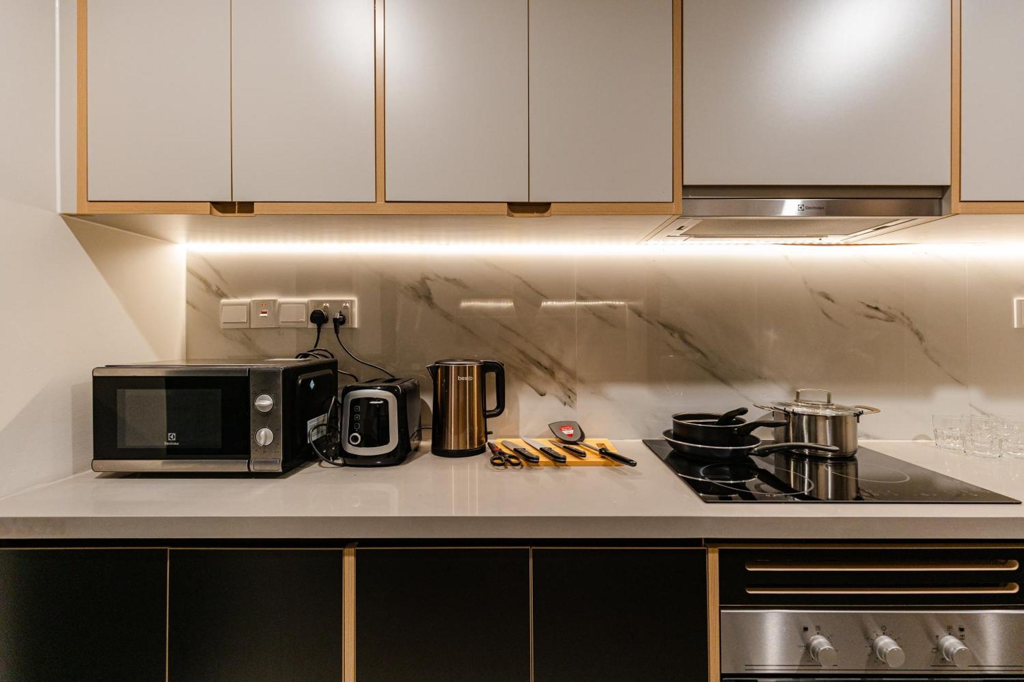 Luxury 2 Or 3Br Apartment In Dist 1 N Pool, Gym, Airport Pickup TP. Hồ Chí Minh Ngoại thất bức ảnh